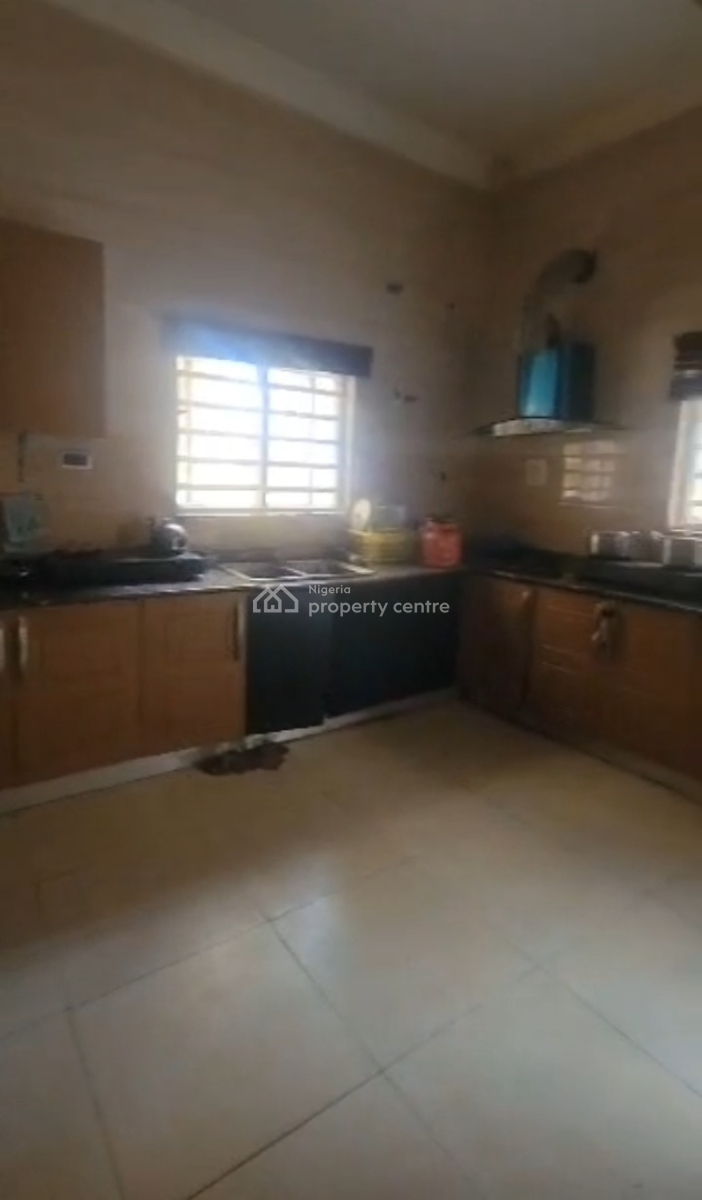 Shared Room Apartment at Ologolo, Ologolo, Ologolo, Lekki, Lagos, Mini Flat (room and Parlour) for Rent