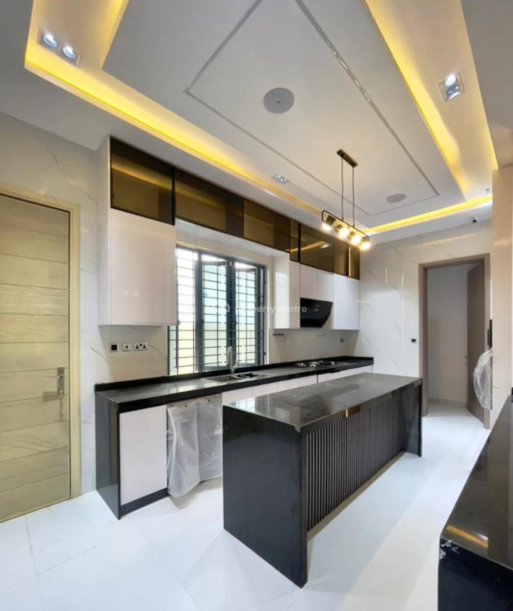 Luxurious 5 Bedrooms with Swimming Pool, Lekki Phase 1, Lekki, Lagos, Detached Duplex for Sale