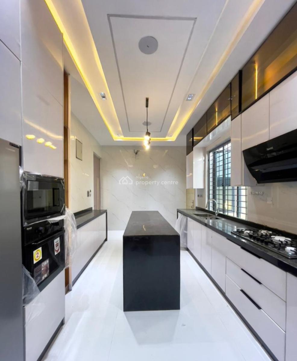 Luxurious 5 Bedrooms with Swimming Pool, Lekki Phase 1, Lekki, Lagos, Detached Duplex for Sale