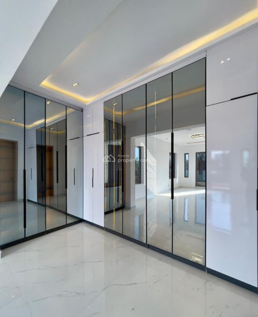 Luxurious 5 Bedrooms with Swimming Pool, Lekki Phase 1, Lekki, Lagos, Detached Duplex for Sale