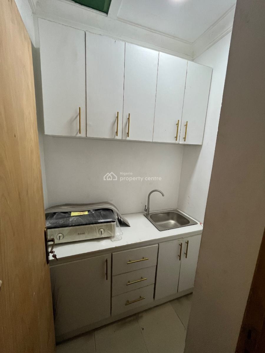 Clean Self Contain, Elegushi, Lekki Phase 1, Lekki, Lagos, Self Contain (single Rooms) for Rent