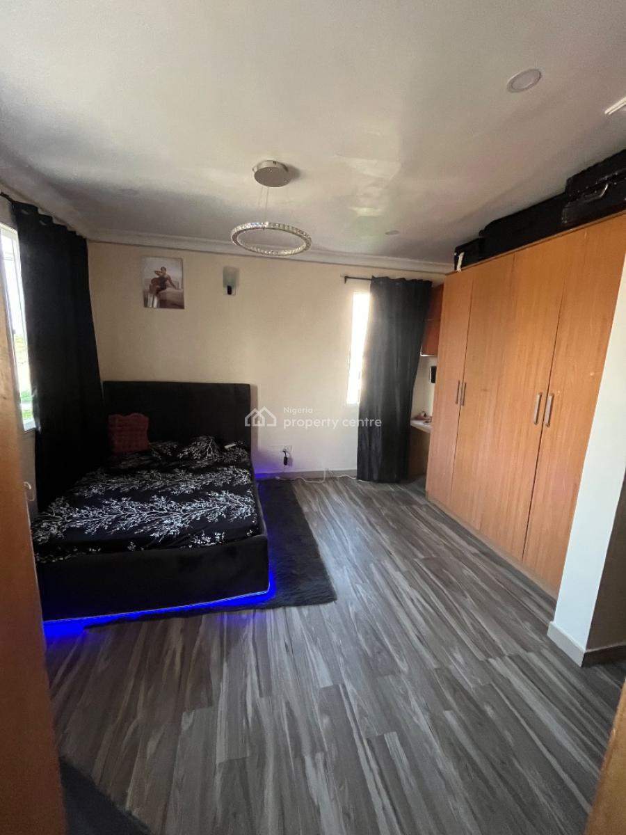Clean Self Contain, Elegushi, Lekki Phase 1, Lekki, Lagos, Self Contain (single Rooms) for Rent