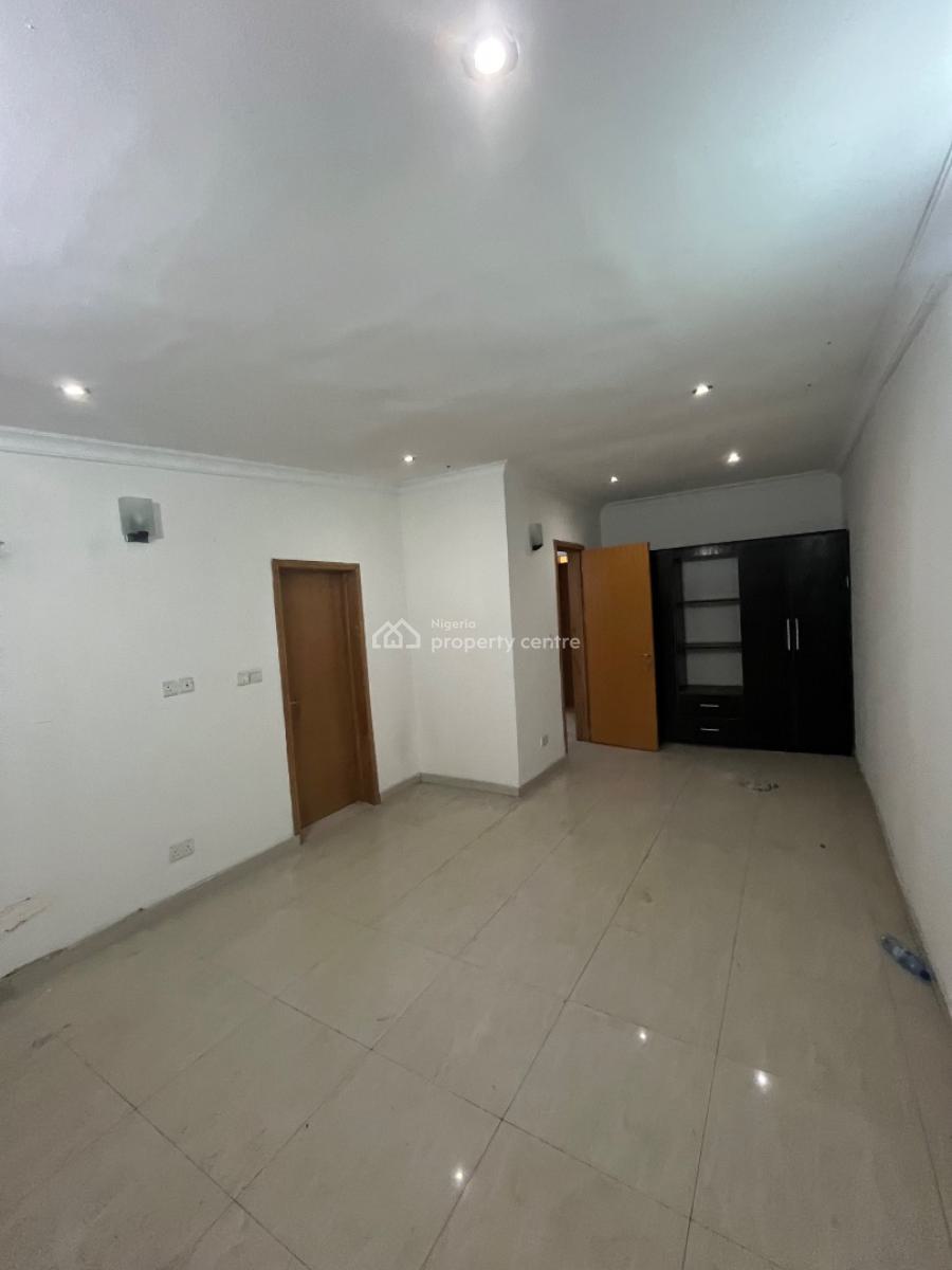 Big Studio Apartment, Elegushi, Lekki Phase 1, Lekki, Lagos, Self Contain (single Rooms) for Rent