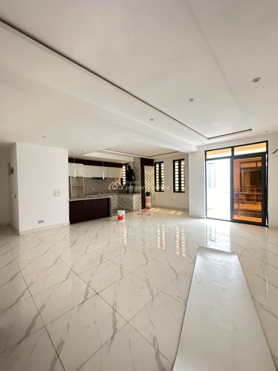 Contemporary 3 Bedroom Apartment Suitable for Investment, Lekki Phase 1, Lekki, Lagos, Block of Flats for Sale