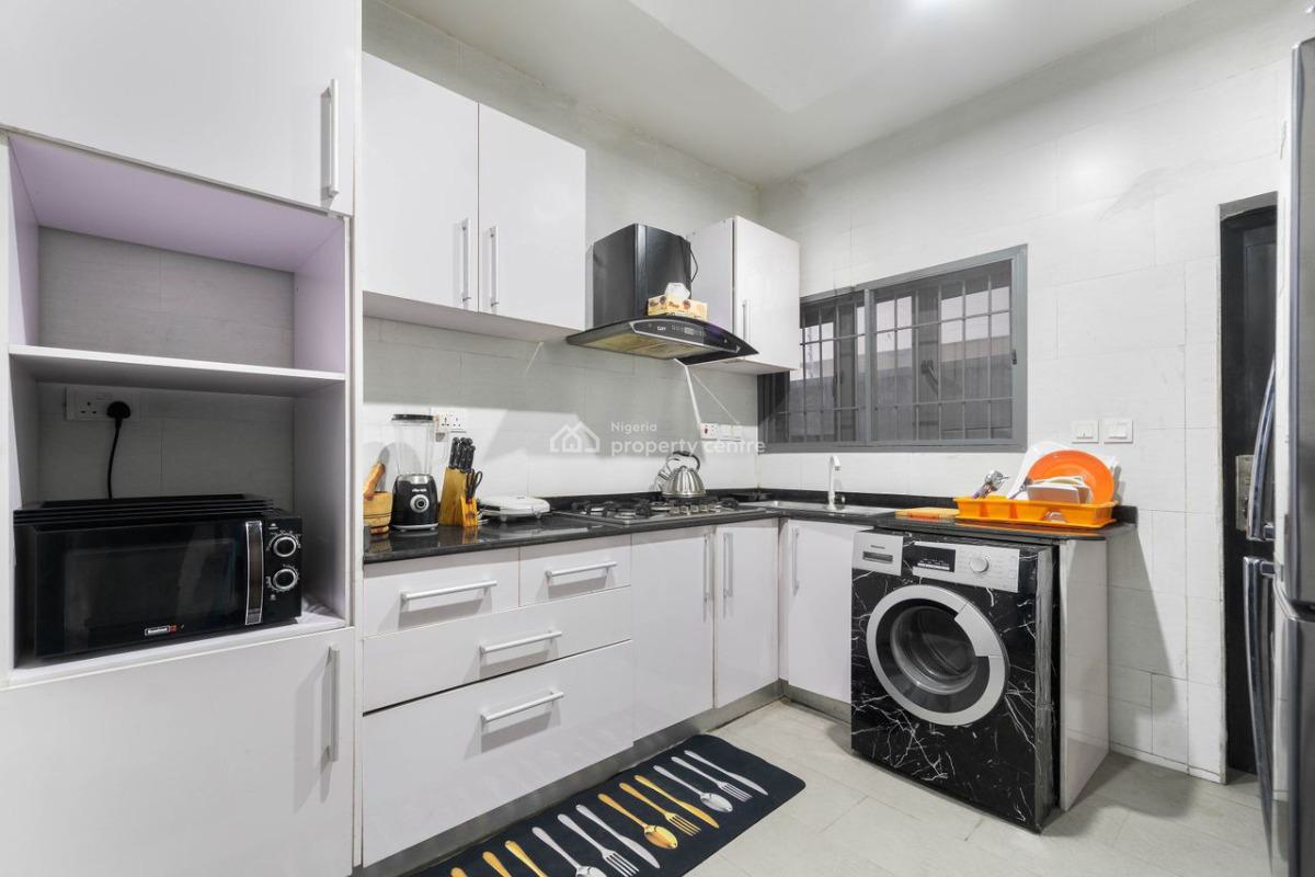 Cozy Two Bedroom Apartment, Lekki, Lekki, Lagos, Mini Flat (room and Parlour) Short Let