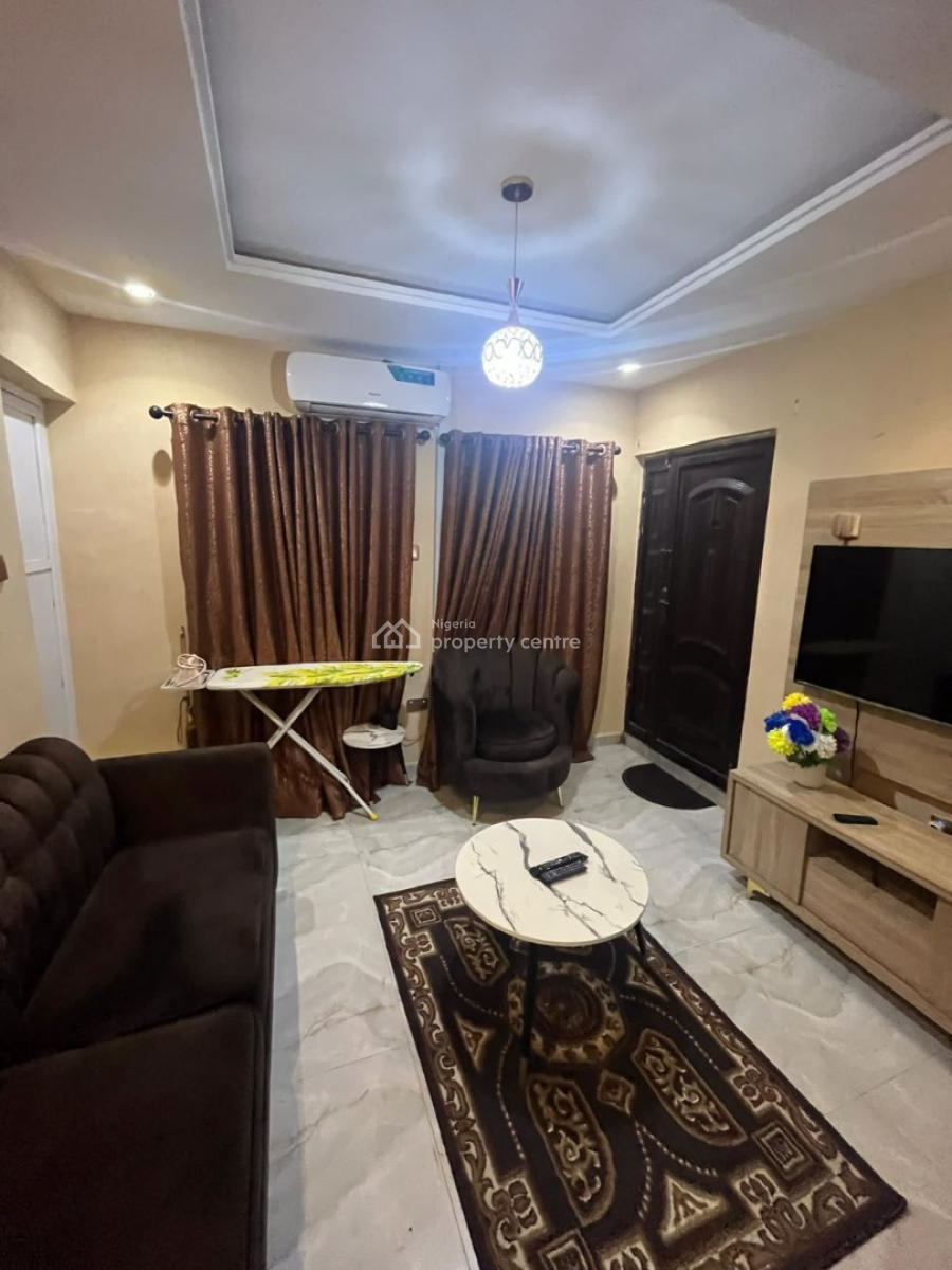1bedroom Flat Shan, Shangisha, Magodo, Lagos, Flat / Apartment Short Let