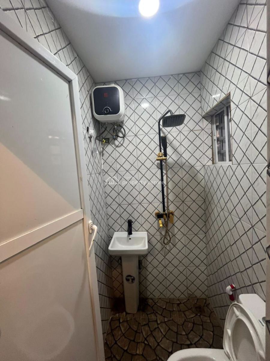 1bedroom Flat Shan, Shangisha, Magodo, Lagos, Flat / Apartment Short Let