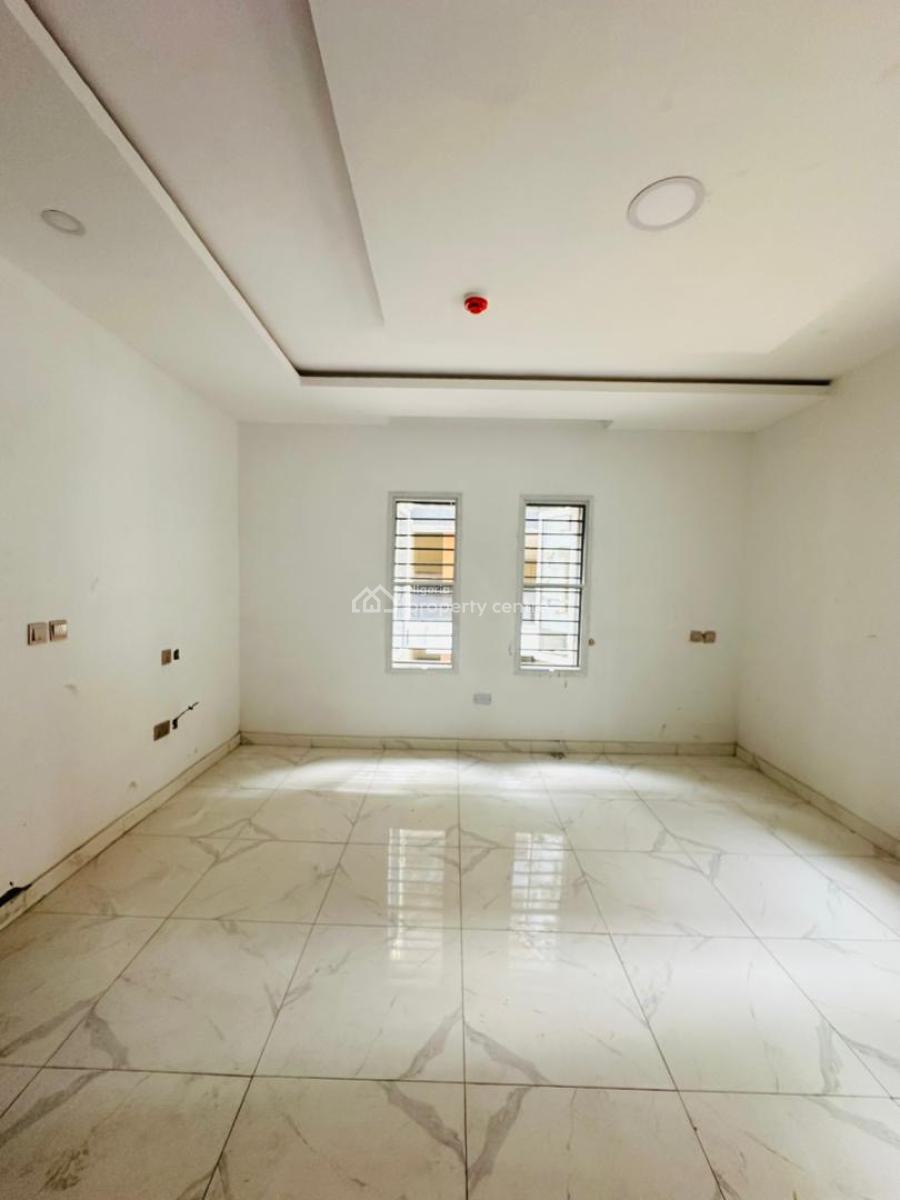 2 Bedroom Apartment with Bq, Lekki Phase 1, Lekki, Lagos, Flat / Apartment for Rent