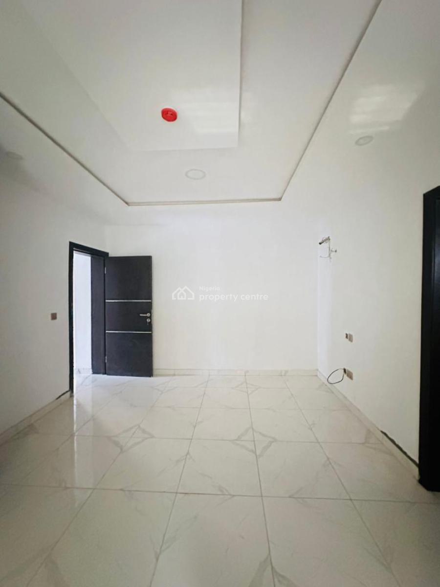 2 Bedroom Apartment with Bq, Lekki Phase 1, Lekki, Lagos, Flat / Apartment for Rent