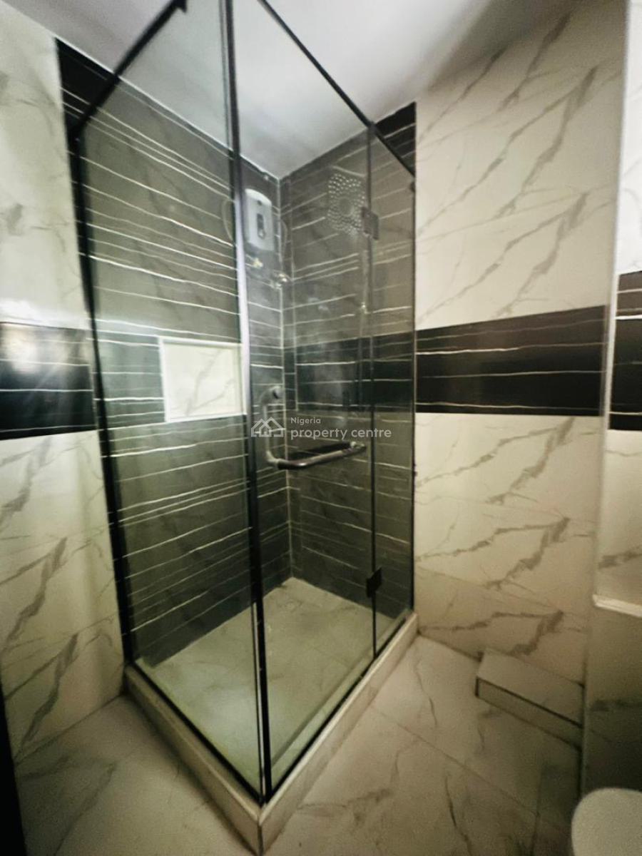 2 Bedroom Apartment with Bq, Lekki Phase 1, Lekki, Lagos, Flat / Apartment for Rent
