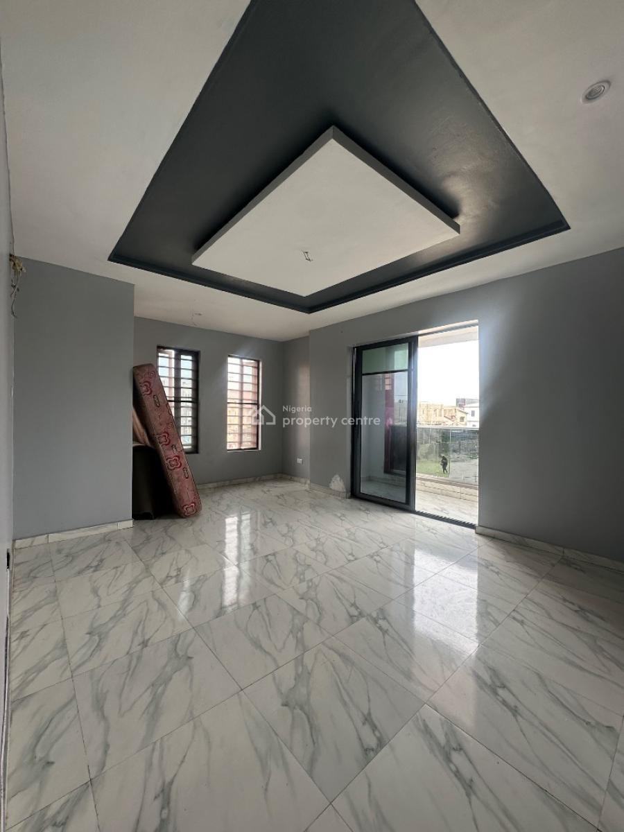 Well Serviced 2 Bedroom Apartment, Ologolo, Ologolo, Lekki, Lagos, Flat / Apartment for Rent