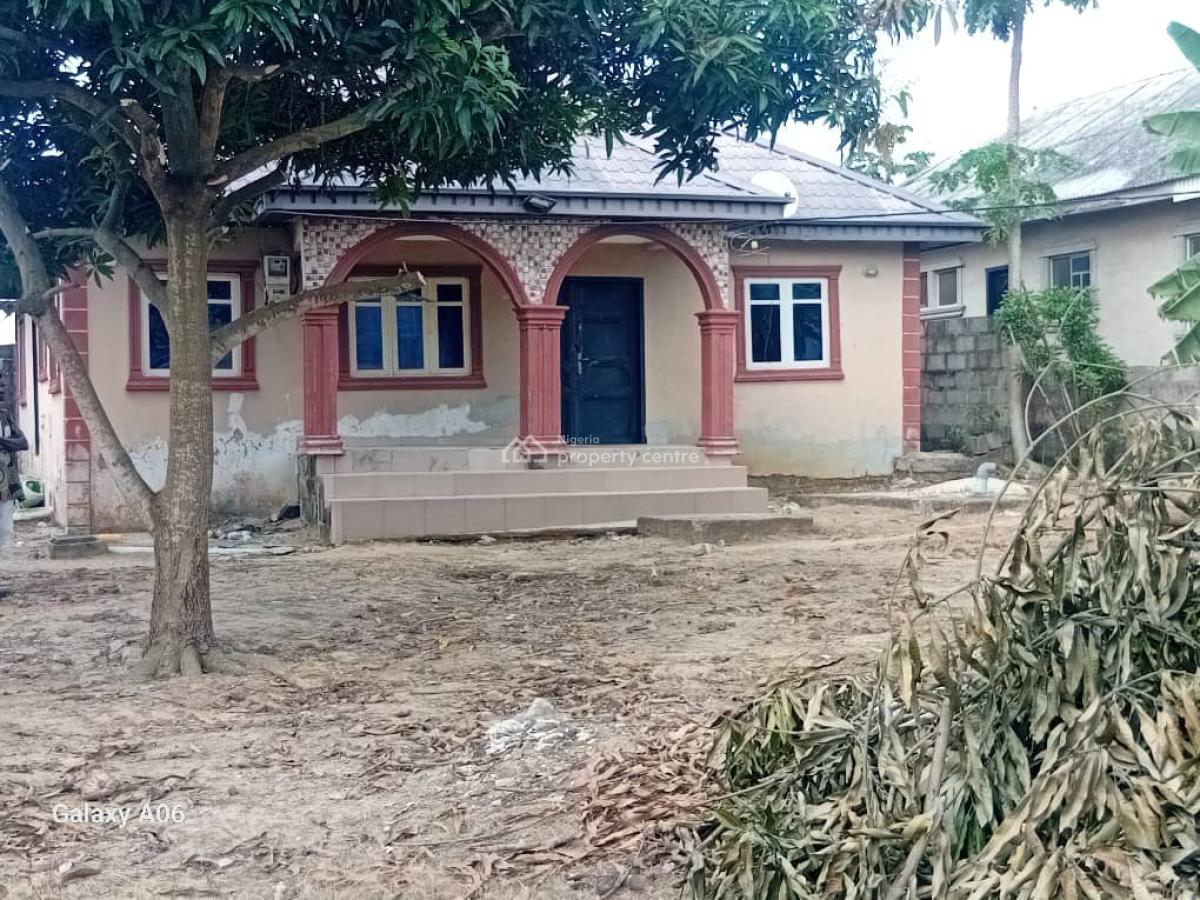 Luxury 3bedeooms Flat on a Plot with Pop Ceiling, Igbo Agbowa, Ibeshe, Ikorodu, Lagos, Detached Bungalow for Sale