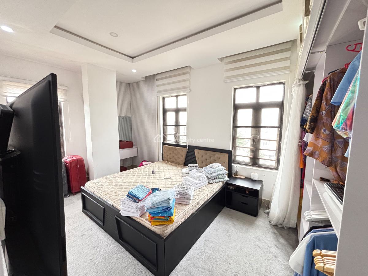 Neat 3 Bedroom Apartment, Oniru, Victoria Island (vi), Lagos, Flat / Apartment for Rent