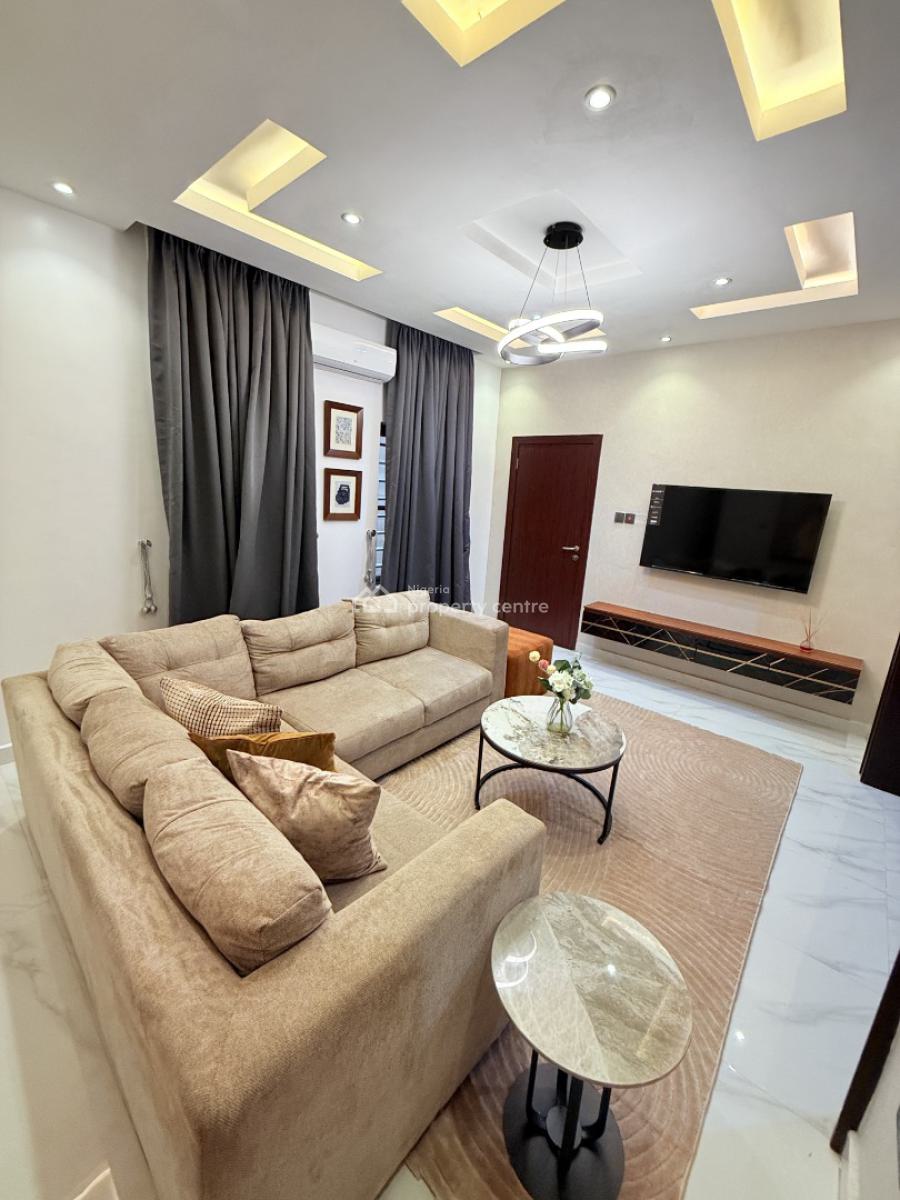 Mini Flat 1, Olowora, Omole Phase 2, Ikeja, Lagos, Flat / Apartment Short Let