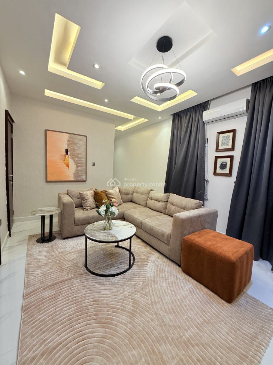 Mini Flat 1, Olowora, Omole Phase 2, Ikeja, Lagos, Flat / Apartment Short Let