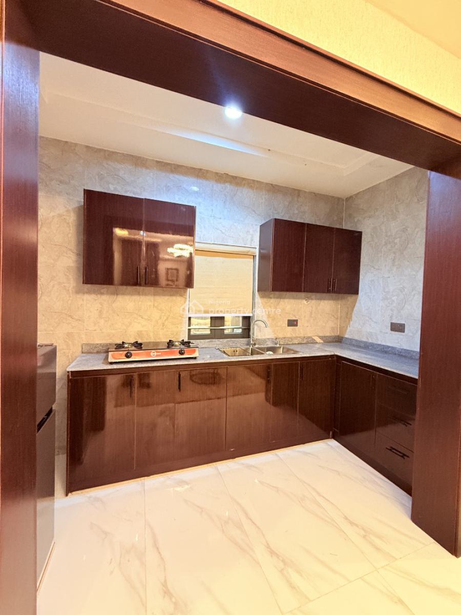 Mini Flat 1, Olowora, Omole Phase 2, Ikeja, Lagos, Flat / Apartment Short Let