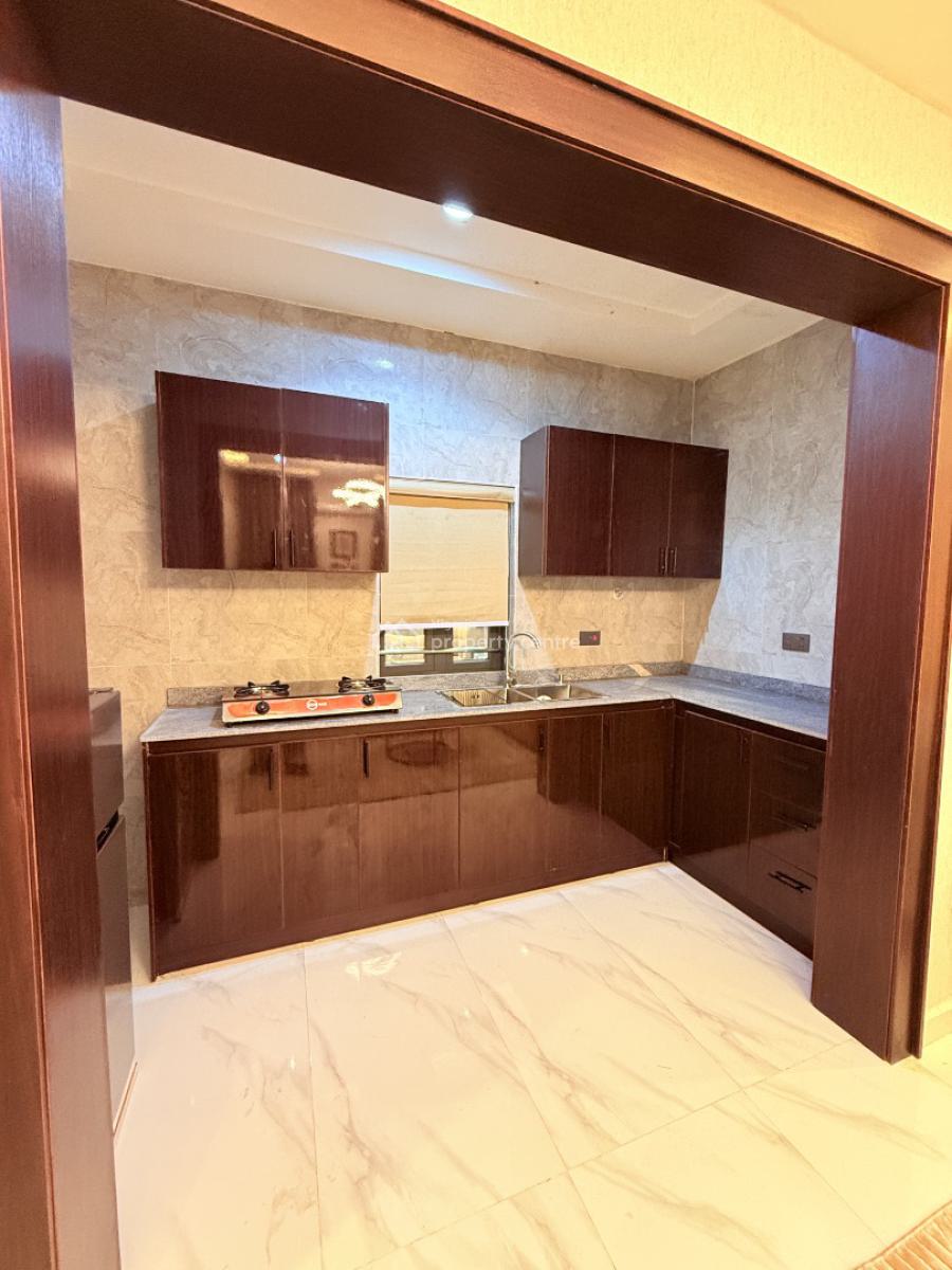 Mini Flat 1, Olowora, Omole Phase 2, Ikeja, Lagos, Flat / Apartment Short Let