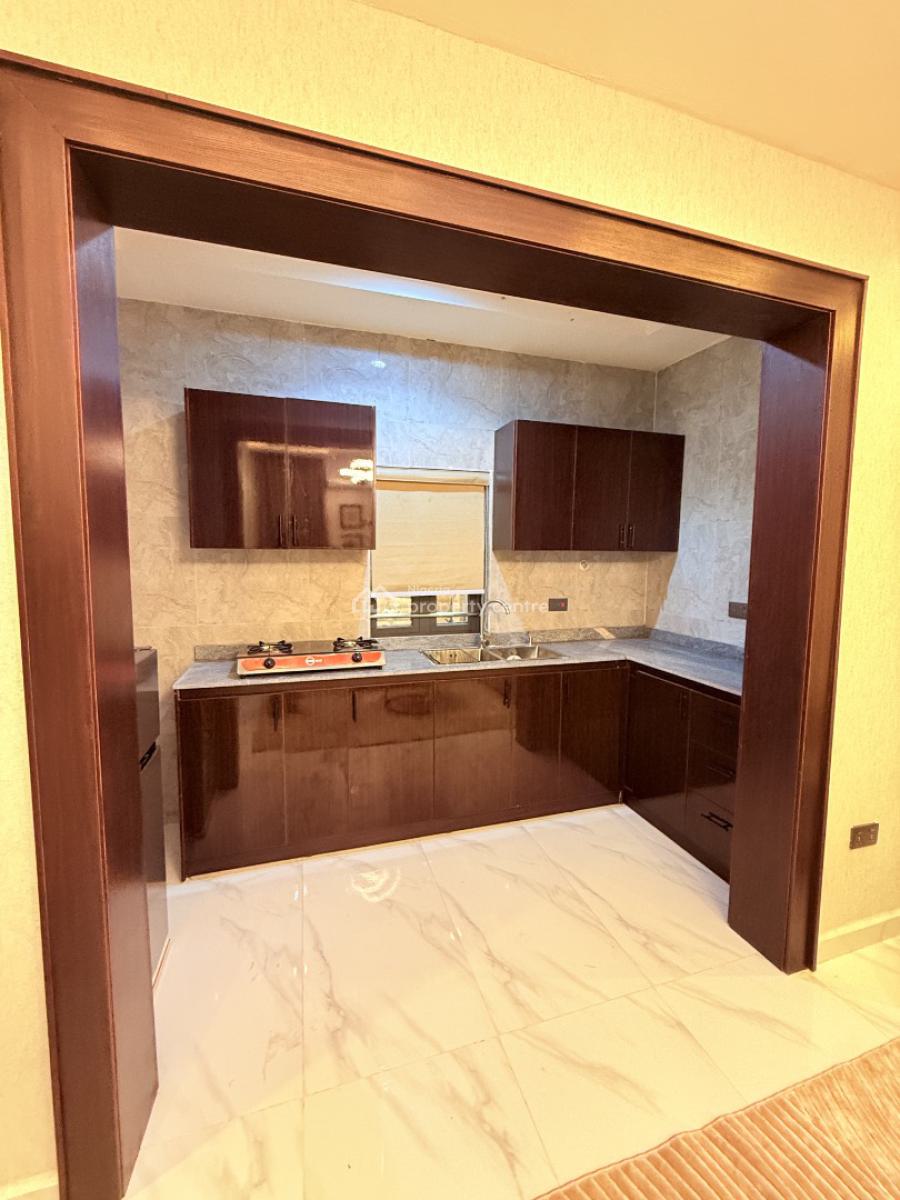 Mini Flat 1, Olowora, Omole Phase 2, Ikeja, Lagos, Flat / Apartment Short Let