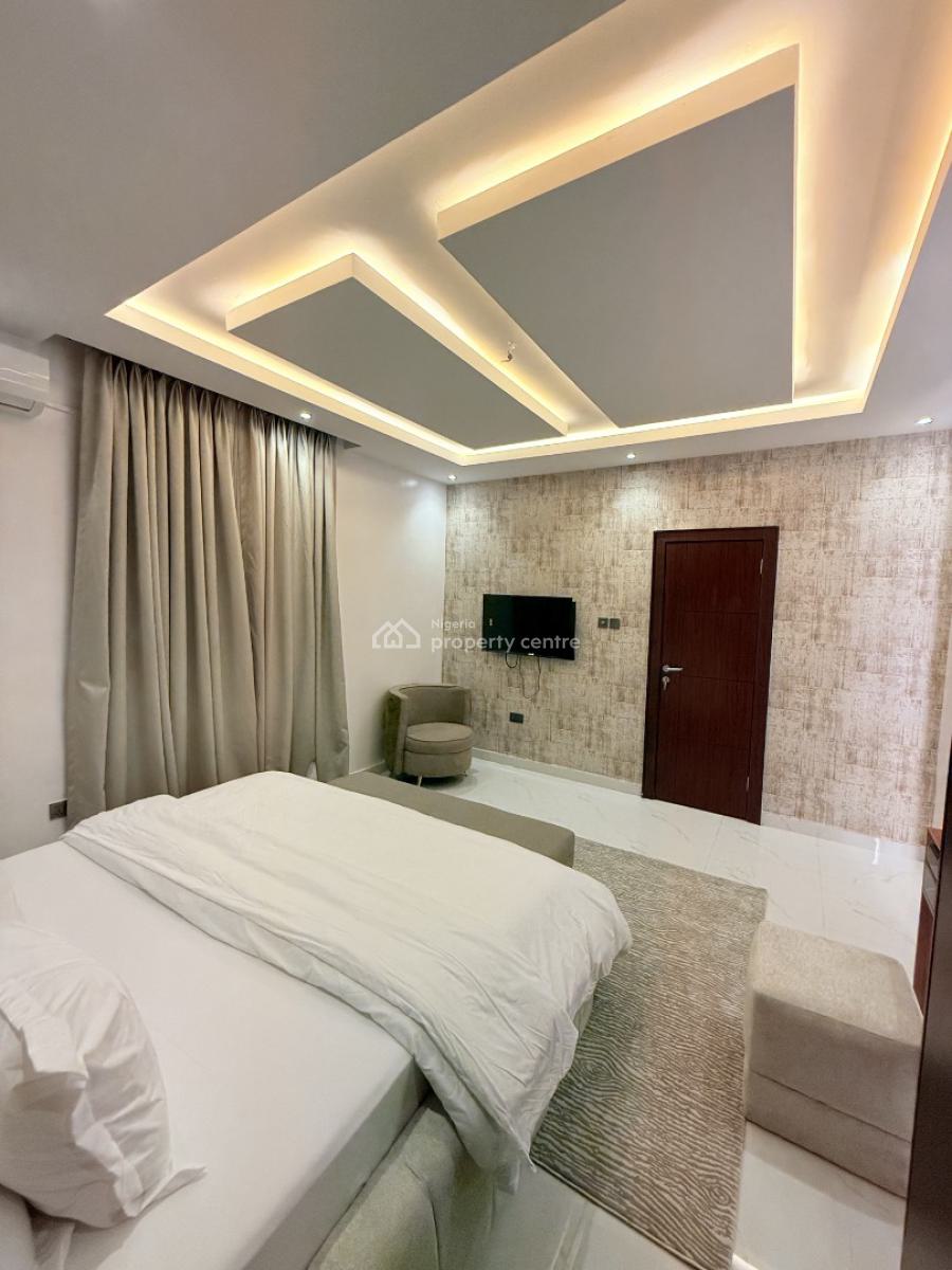 Mini Flat 1, Olowora, Omole Phase 2, Ikeja, Lagos, Flat / Apartment Short Let