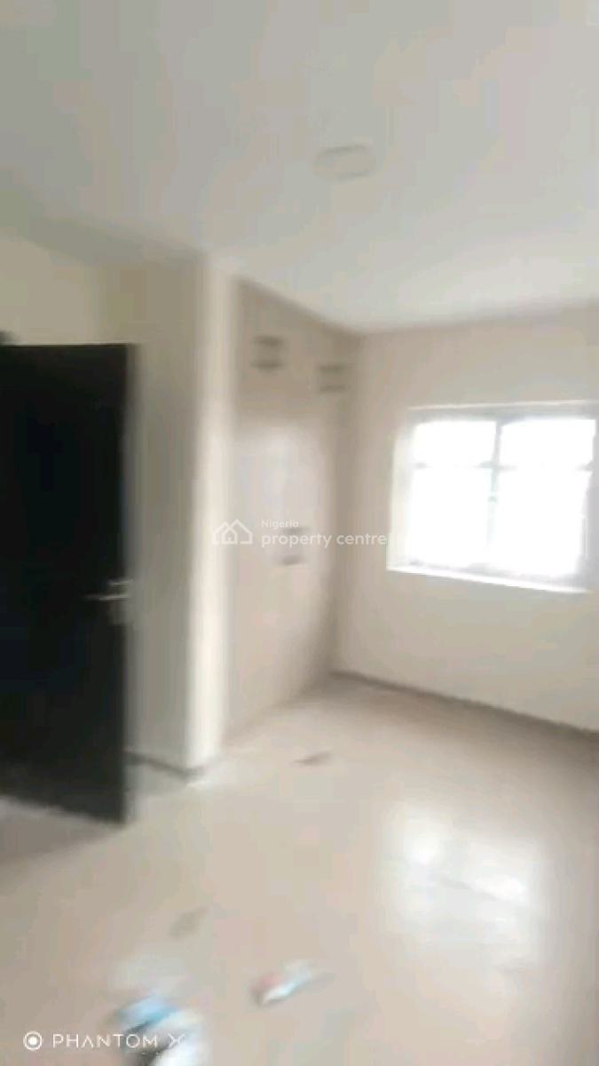 1 Unit of Newly Renovated 3 Bedroom Apartments with All Rooms Ensuite, Awoyokun Street, Onipanu, Shomolu, Lagos, Flat / Apartment for Rent