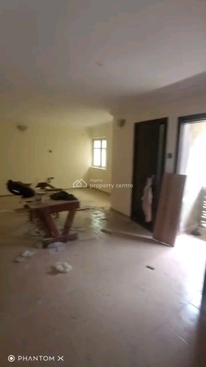 1 Unit of Newly Renovated 3 Bedroom Apartments with All Rooms Ensuite, Awoyokun Street, Onipanu, Shomolu, Lagos, Flat / Apartment for Rent