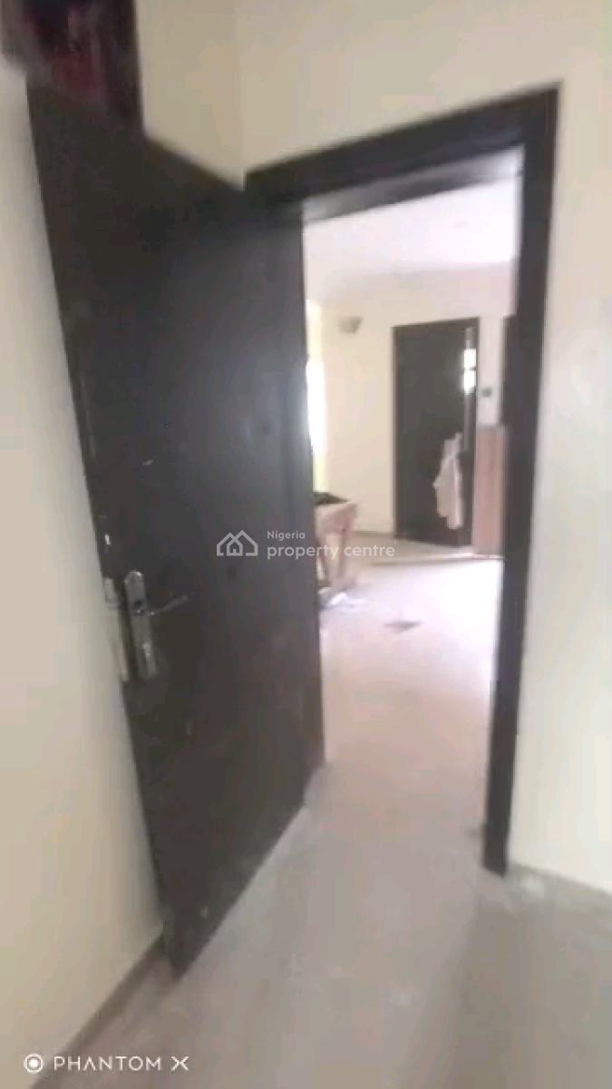 1 Unit of Newly Renovated 3 Bedroom Apartments with All Rooms Ensuite, Awoyokun Street, Onipanu, Shomolu, Lagos, Flat / Apartment for Rent