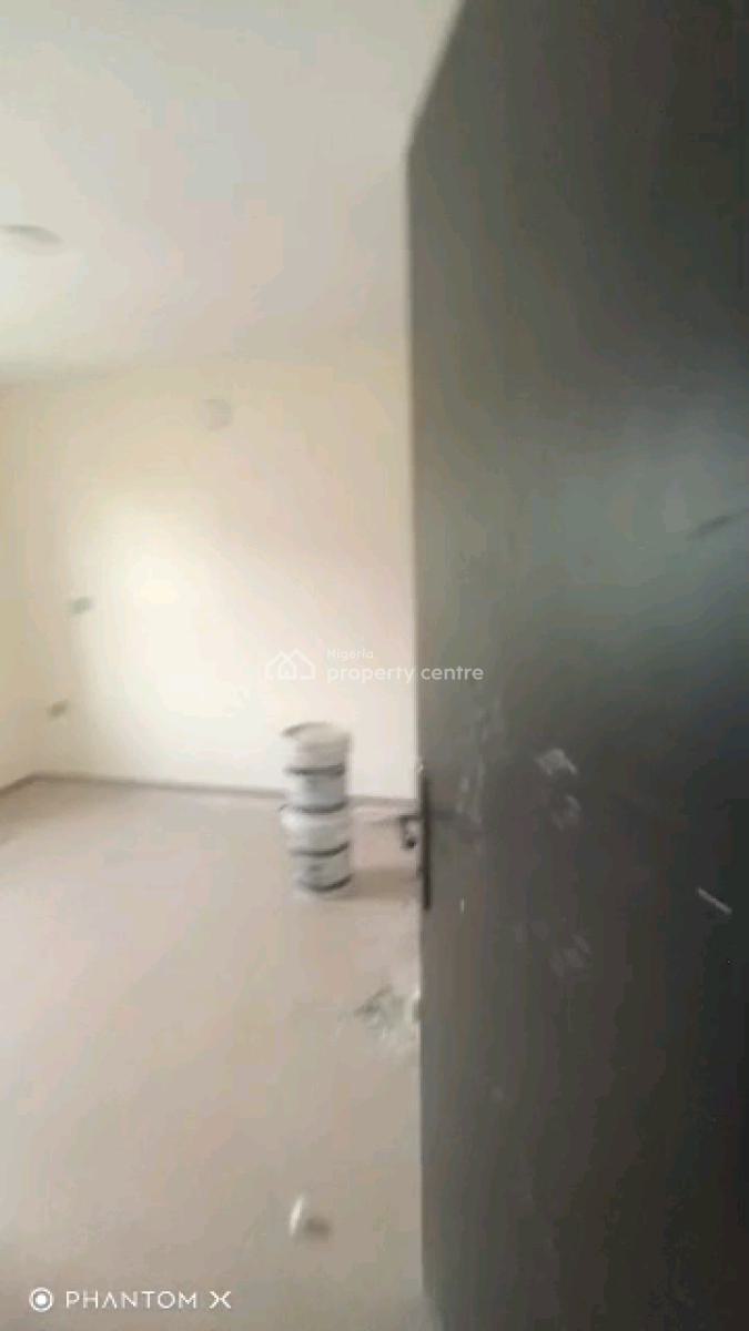 1 Unit of Newly Renovated 3 Bedroom Apartments with All Rooms Ensuite, Awoyokun Street, Onipanu, Shomolu, Lagos, Flat / Apartment for Rent