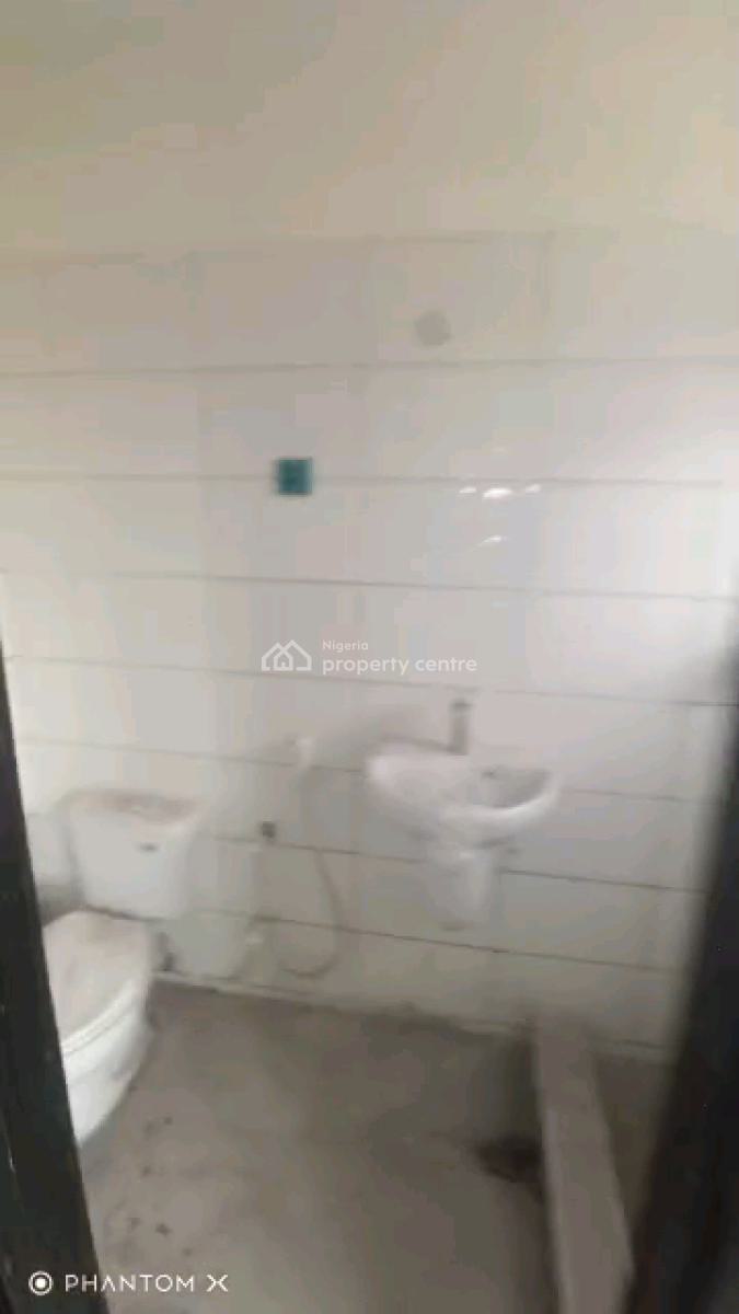 1 Unit of Newly Renovated 3 Bedroom Apartments with All Rooms Ensuite, Awoyokun Street, Onipanu, Shomolu, Lagos, Flat / Apartment for Rent