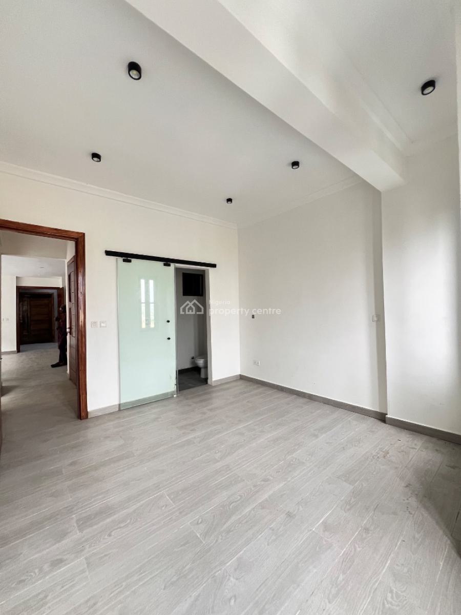 Newly Built 2 Bedroom Apartment with an Elevator and Swimming Pool, Ikate, Ikate, Lekki, Lagos, Block of Flats for Sale