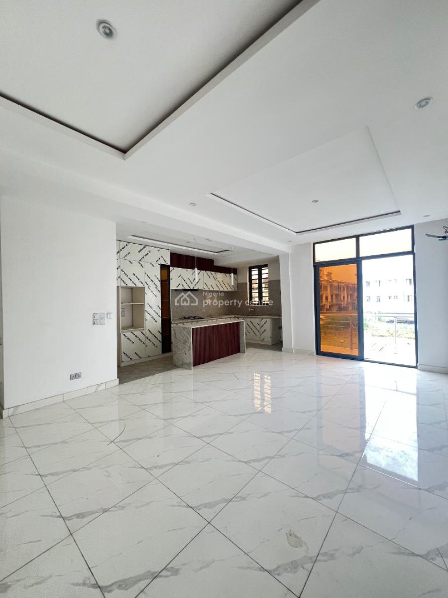 Contemporary 2 Bedroom Apartment Suitable for Investment, Lekki Phase 1 Spring Bay Estate, Lekki Phase 1, Lekki, Lagos, Block of Flats for Sale