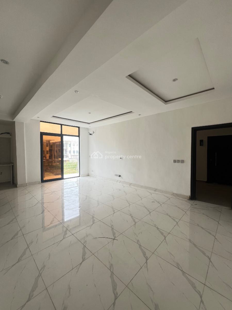 Contemporary 2 Bedroom Apartment Suitable for Investment, Lekki Phase 1 Spring Bay Estate, Lekki Phase 1, Lekki, Lagos, Block of Flats for Sale