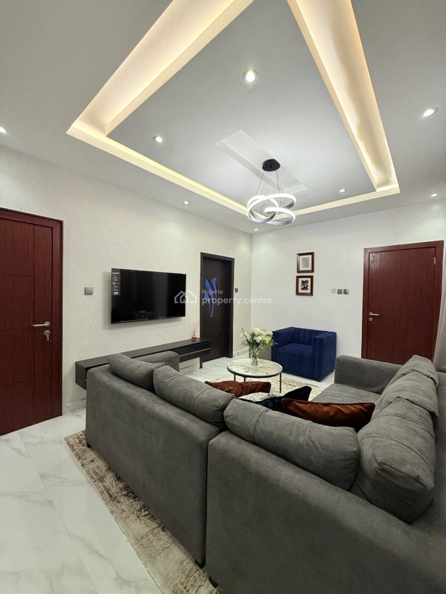 Mini Flat 2, Olowora, Omole Phase 2, Ikeja, Lagos, Flat / Apartment Short Let