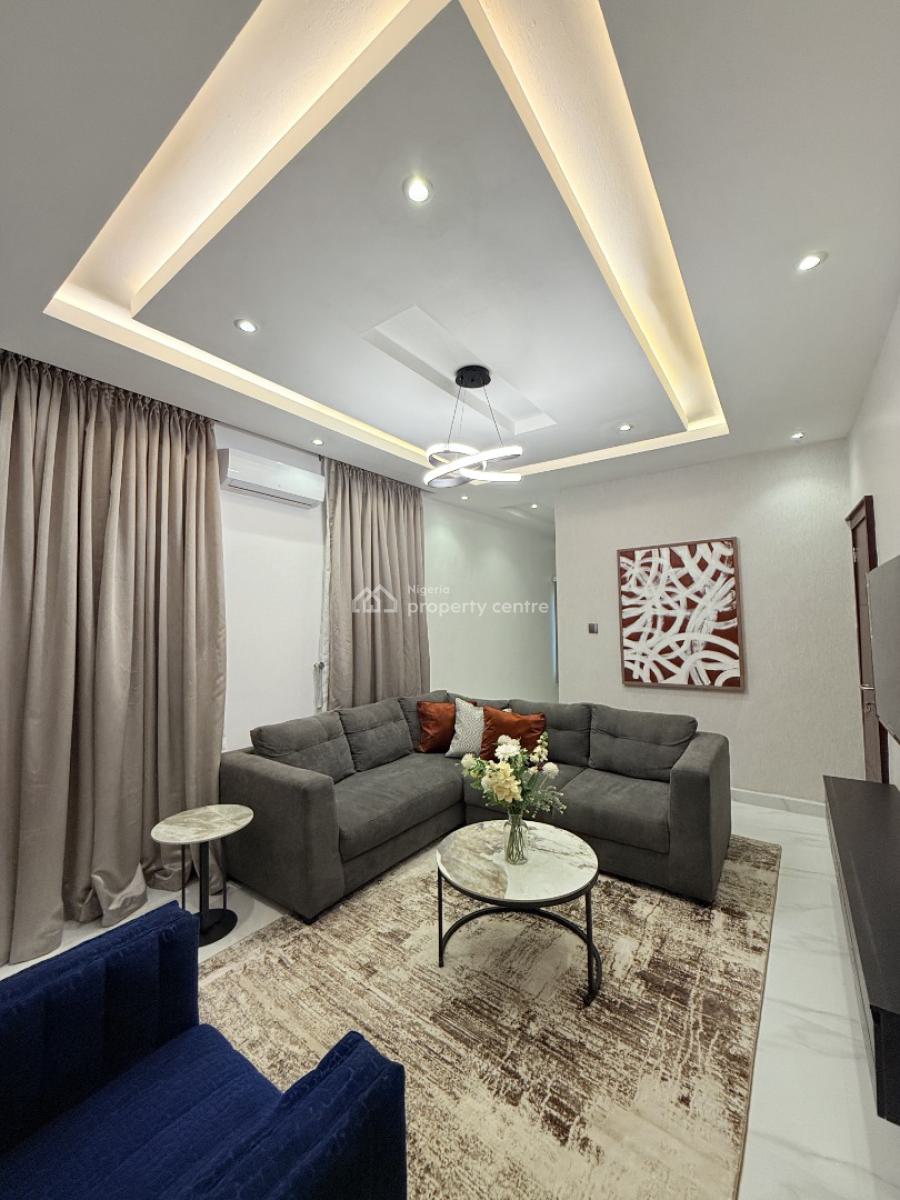 Mini Flat 2, Olowora, Omole Phase 2, Ikeja, Lagos, Flat / Apartment Short Let