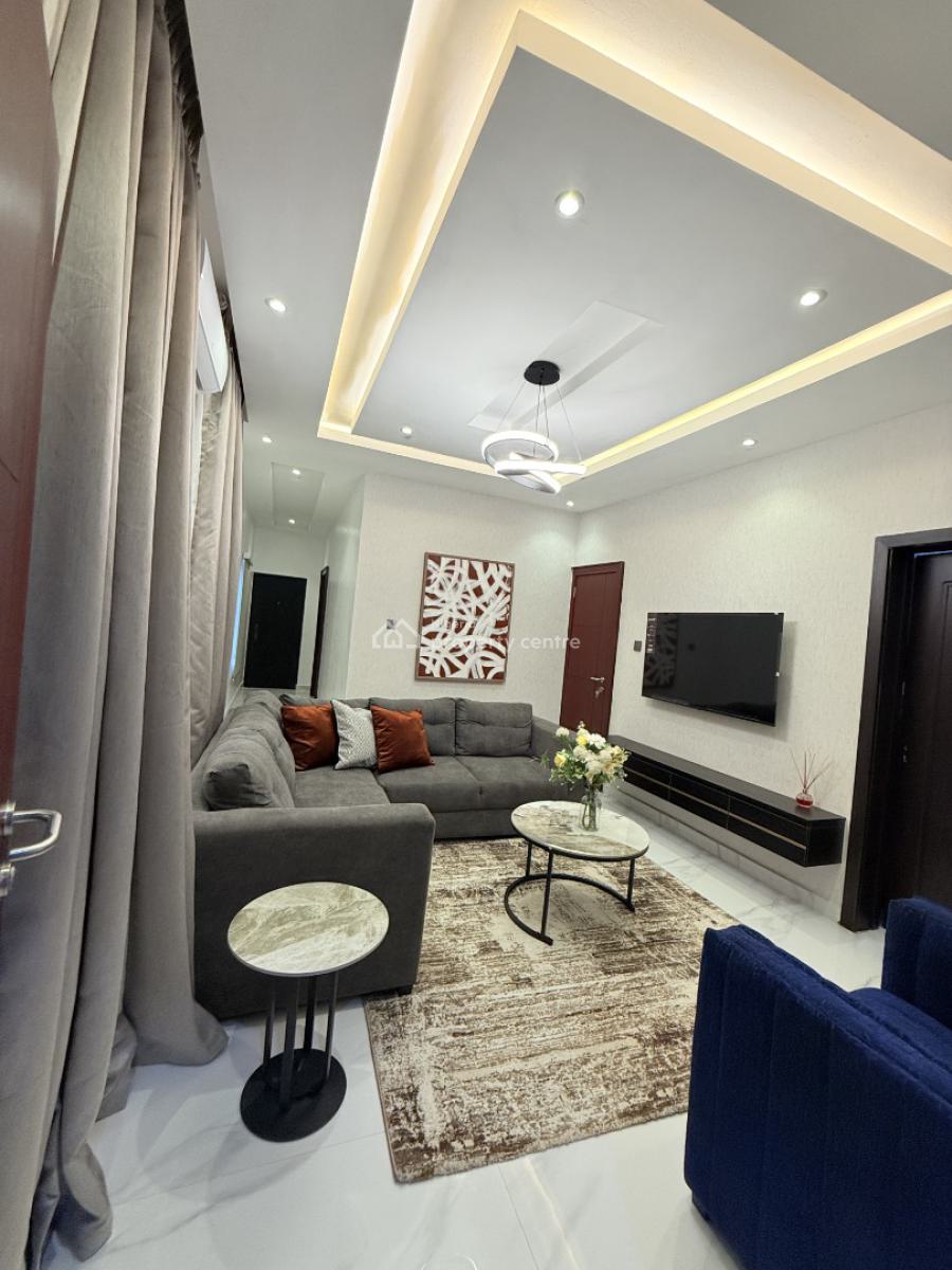 Mini Flat 2, Olowora, Omole Phase 2, Ikeja, Lagos, Flat / Apartment Short Let