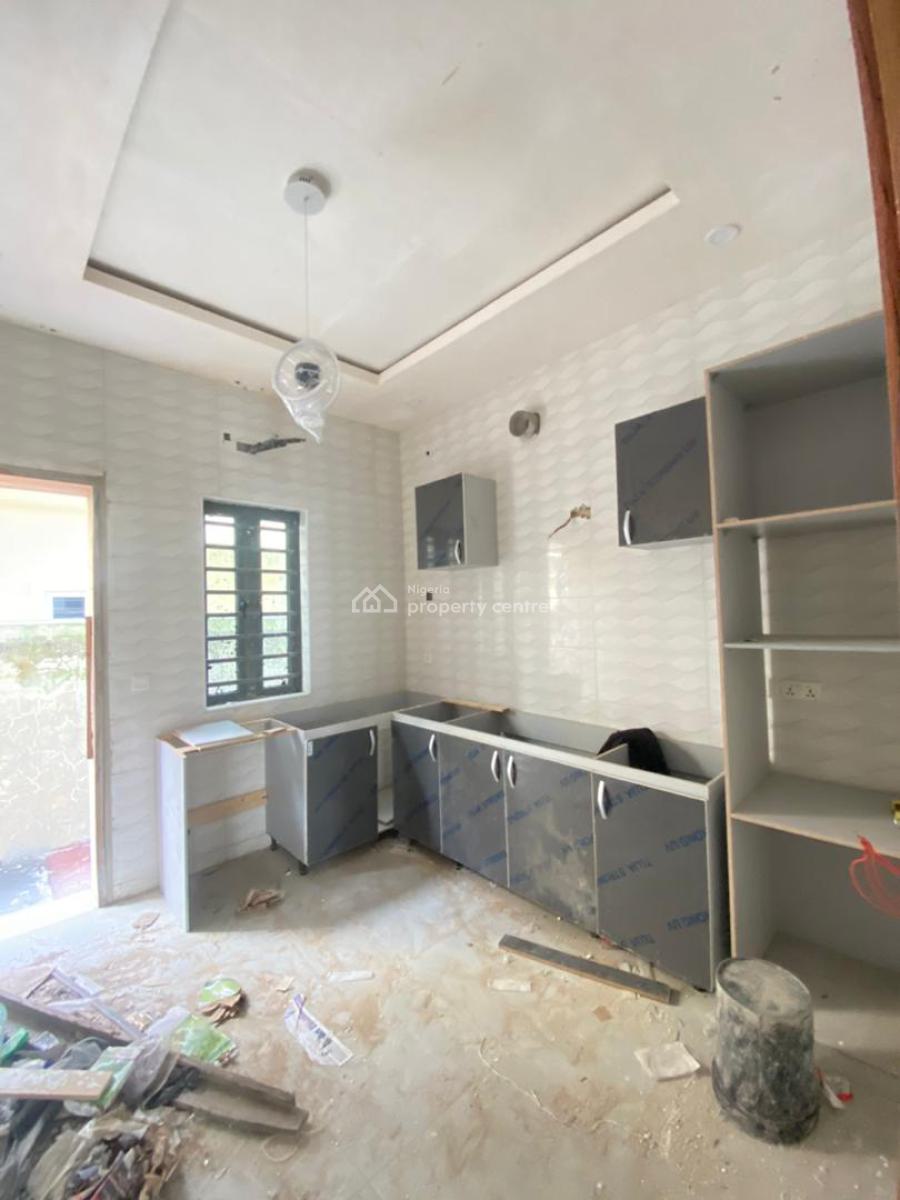 4 Bedroom Duplex, Ologolo, Lekki, Lekki, Lagos, Terraced Duplex for Sale