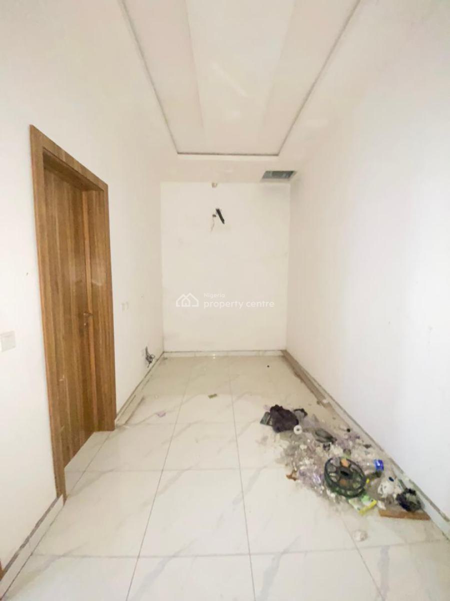 4 Bedroom Duplex, Ologolo, Lekki, Lekki, Lagos, Terraced Duplex for Sale