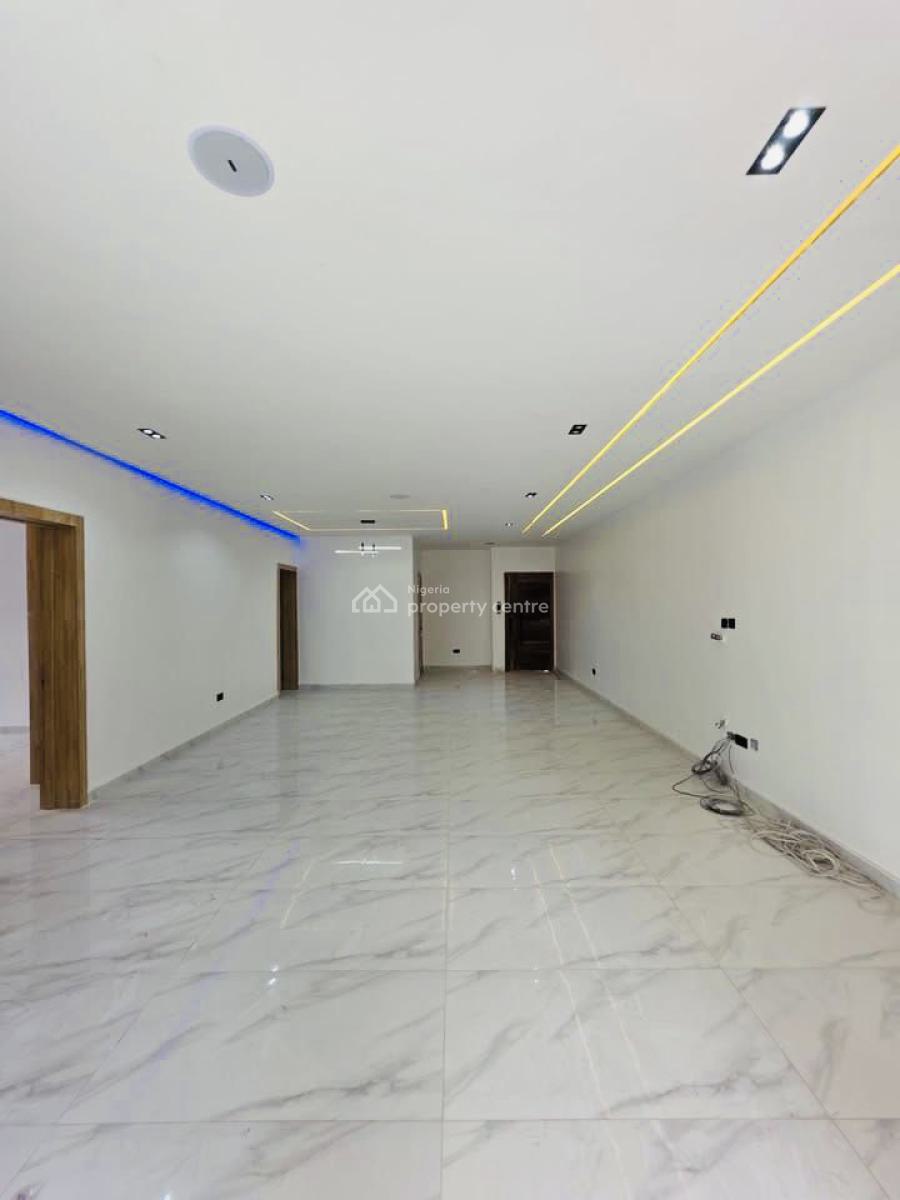 Well Built & Very Spacious 2 Bedroom Apartment  with Bq, Gym & Pool, Lekki Phase 1, Lekki, Lagos, Flat / Apartment for Sale