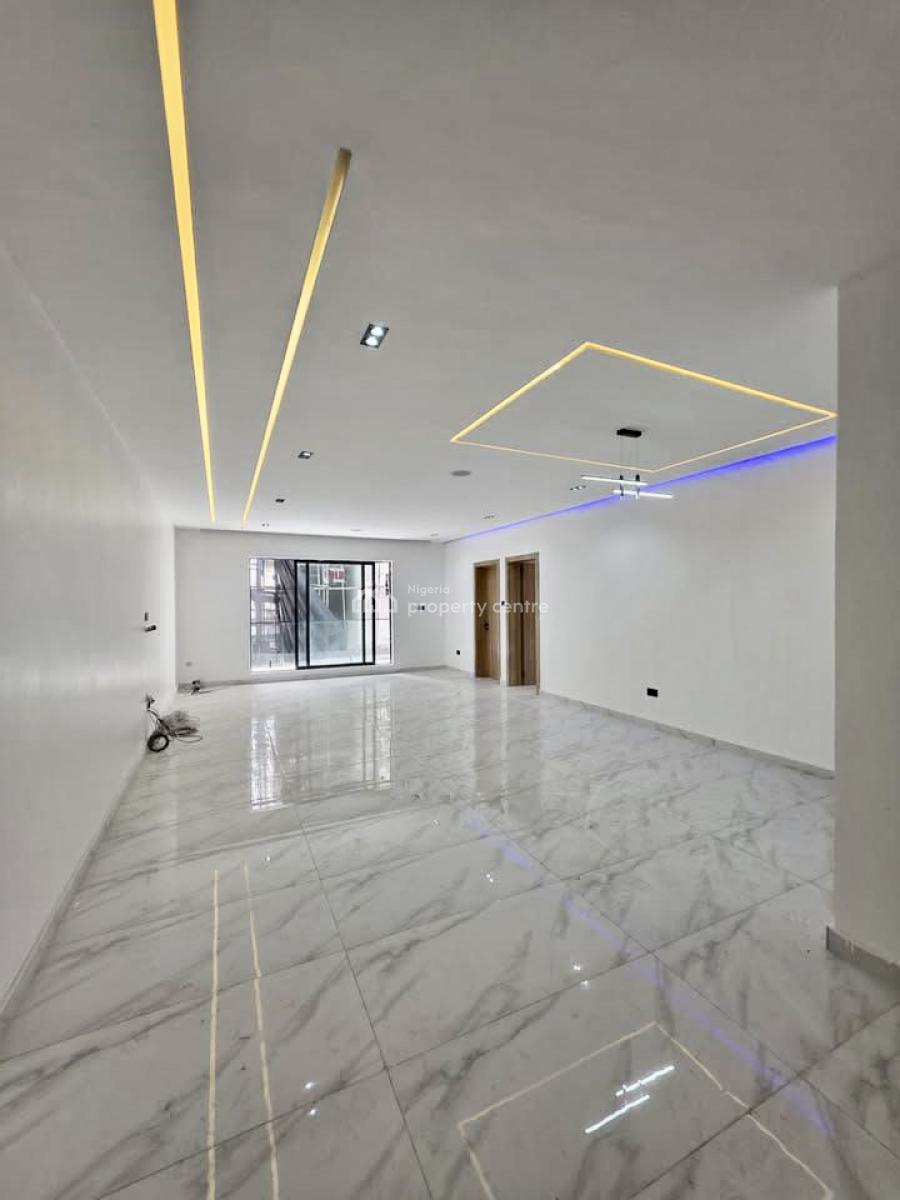 Well Built & Very Spacious 2 Bedroom Apartment  with Bq, Gym & Pool, Lekki Phase 1, Lekki, Lagos, Flat / Apartment for Sale