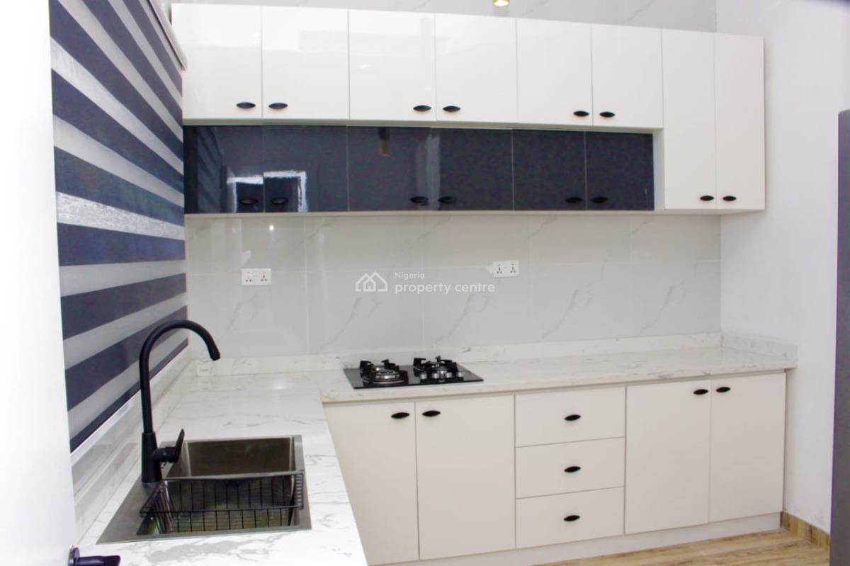 3bedroom Bungalow, Ogba, Ogba, Ikeja, Lagos, Flat / Apartment Short Let