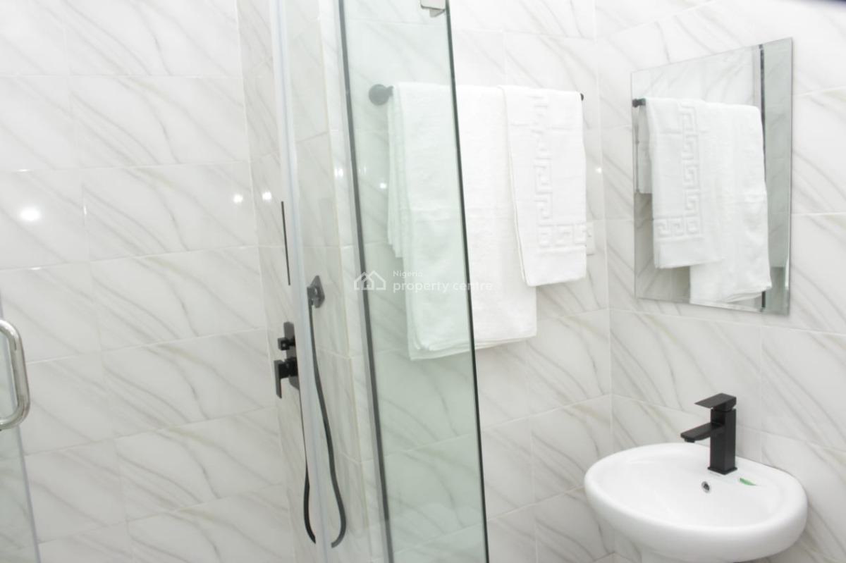 3bedroom Bungalow, Ogba, Ogba, Ikeja, Lagos, Flat / Apartment Short Let