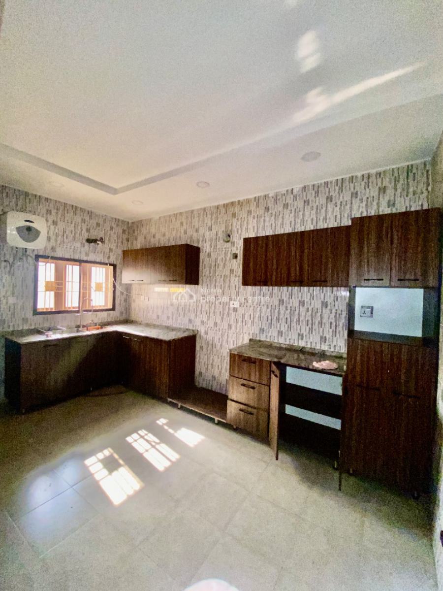 Very Massive and Spacious Three (3) Bedroom Apartment, By Sahara 4 Estate, Lokogoma District, Abuja, Flat / Apartment for Rent