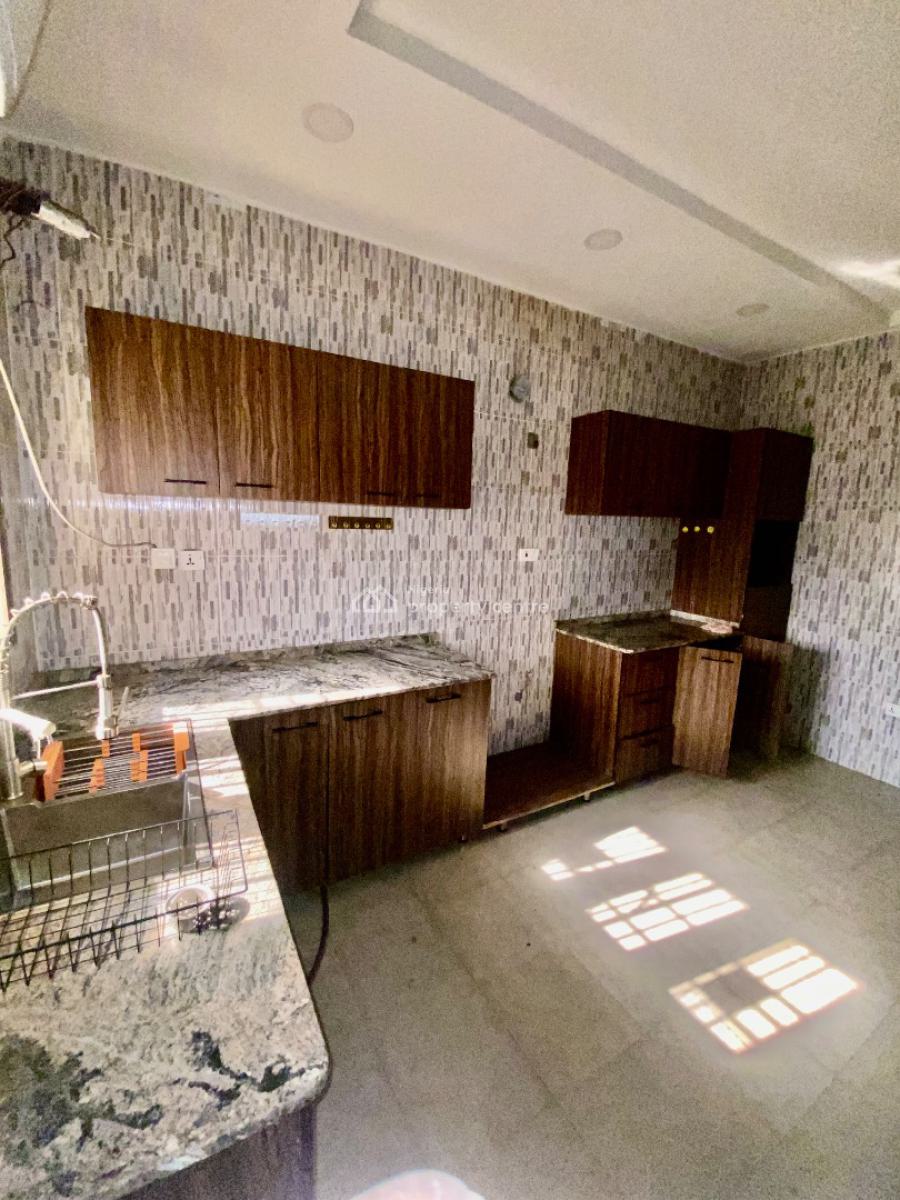 Very Massive and Spacious Three (3) Bedroom Apartment, By Sahara 4 Estate, Lokogoma District, Abuja, Flat / Apartment for Rent