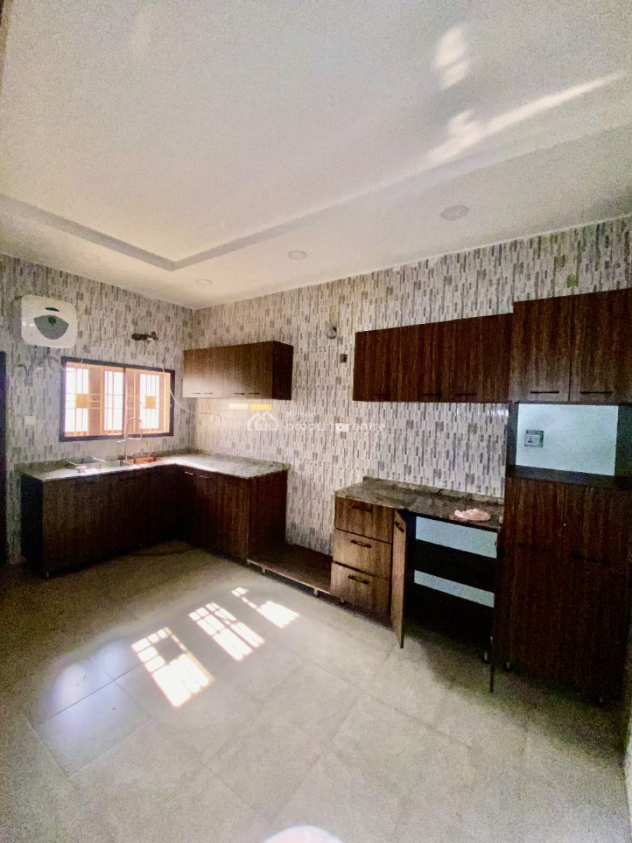 Very Massive and Spacious Three (3) Bedroom Apartment, By Sahara 4 Estate, Lokogoma District, Abuja, Flat / Apartment for Rent