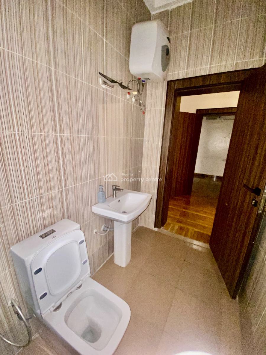 Very Massive and Spacious Three (3) Bedroom Apartment, By Sahara 4 Estate, Lokogoma District, Abuja, Flat / Apartment for Rent