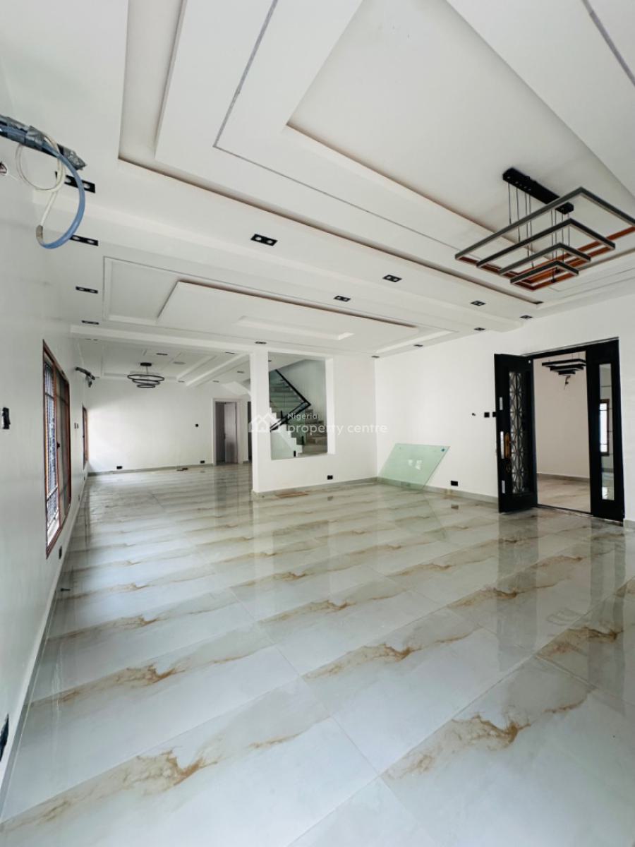 Spaciously Built 6 Bedroom Fully Detached Duplex with a Pool & Gateman, Ikeja Gra, Ikeja, Lagos, Detached Duplex for Sale