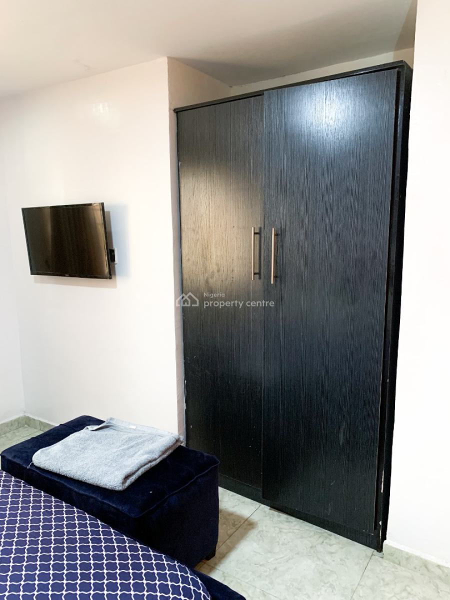 1 Bedrm Flt, Magodo, Gra Phase 2, Magodo, Lagos, Flat / Apartment Short Let