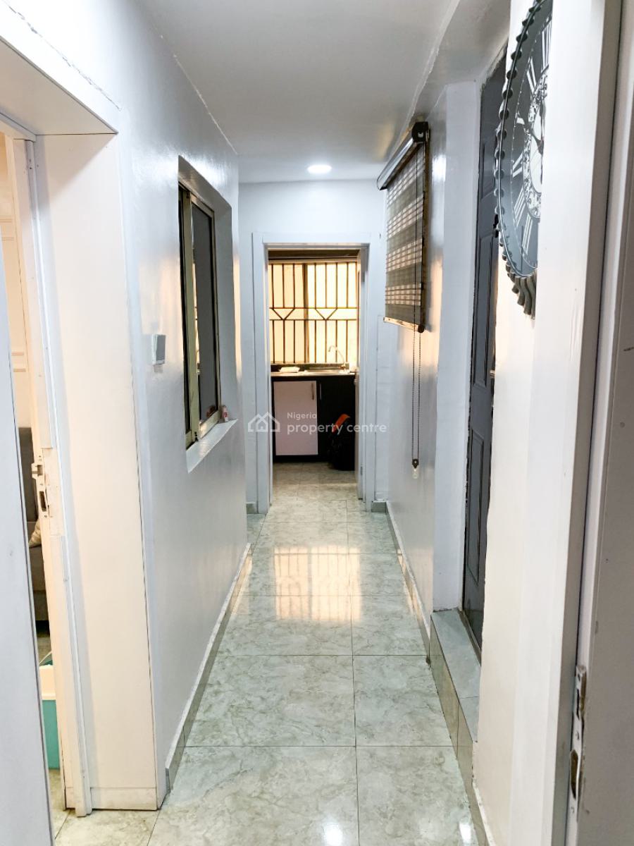 1 Bedrm Flt, Magodo, Gra Phase 2, Magodo, Lagos, Flat / Apartment Short Let