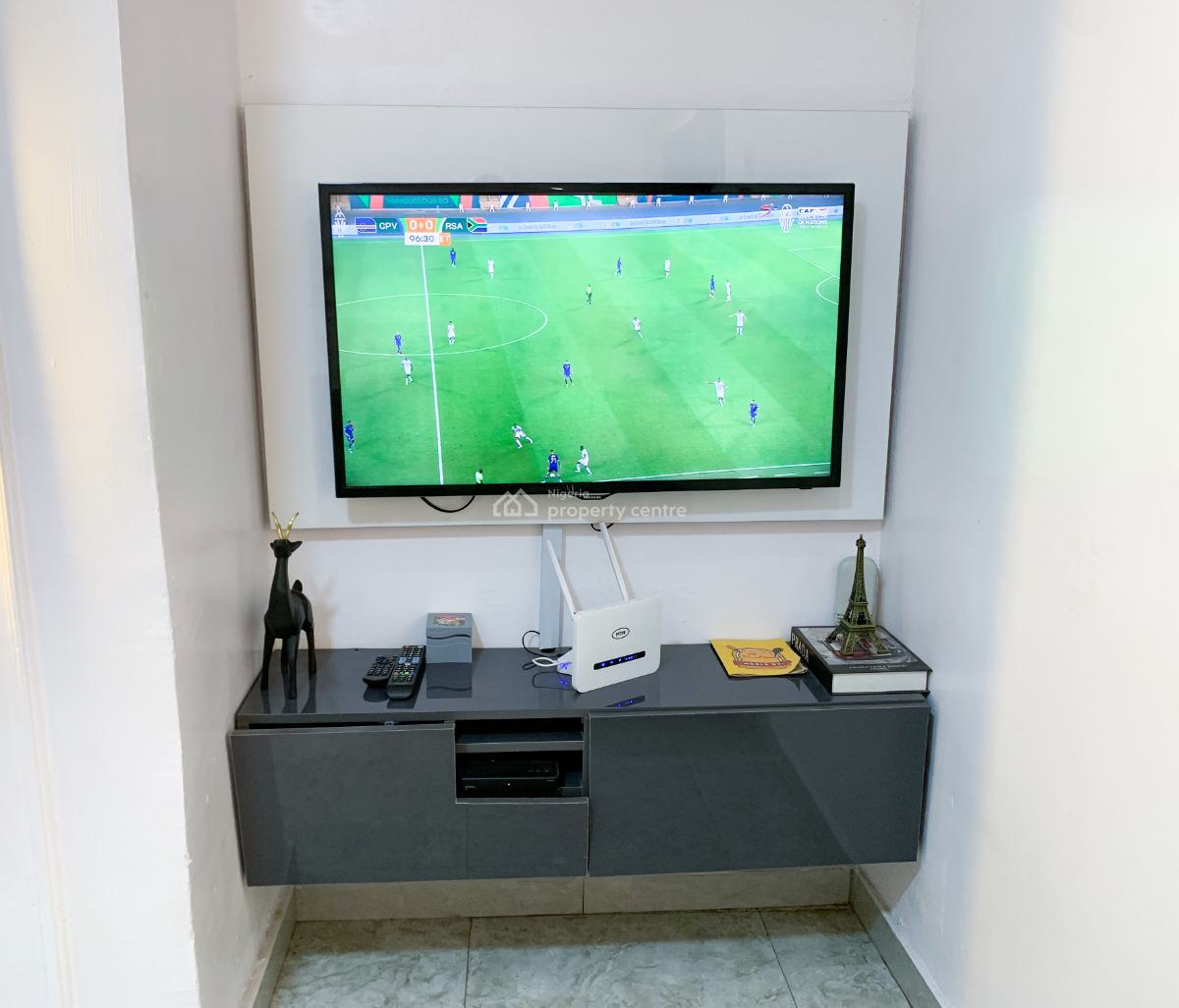 1 Bedrm Flt, Magodo, Gra Phase 2, Magodo, Lagos, Flat / Apartment Short Let