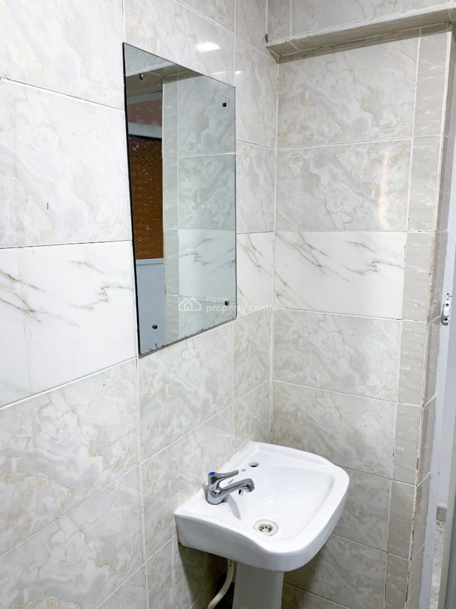 1 Bedrm Flt, Magodo, Gra Phase 2, Magodo, Lagos, Flat / Apartment Short Let