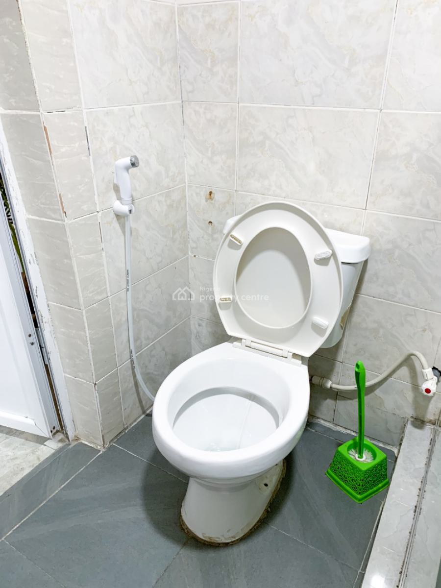 1 Bedrm Flt, Magodo, Gra Phase 2, Magodo, Lagos, Flat / Apartment Short Let